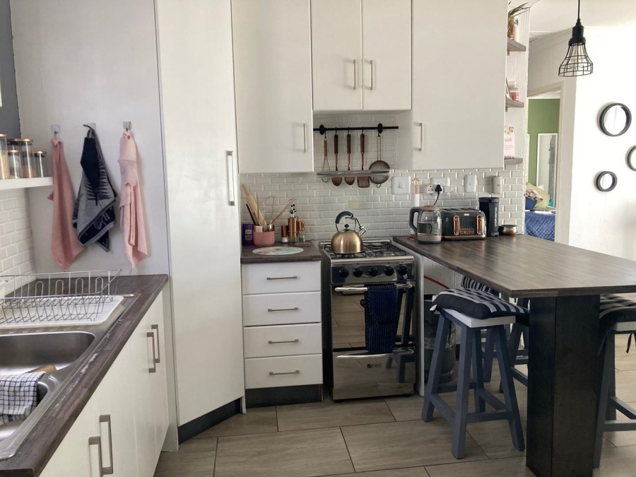2 Bedroom Property for Sale in Verwoerdpark Gauteng