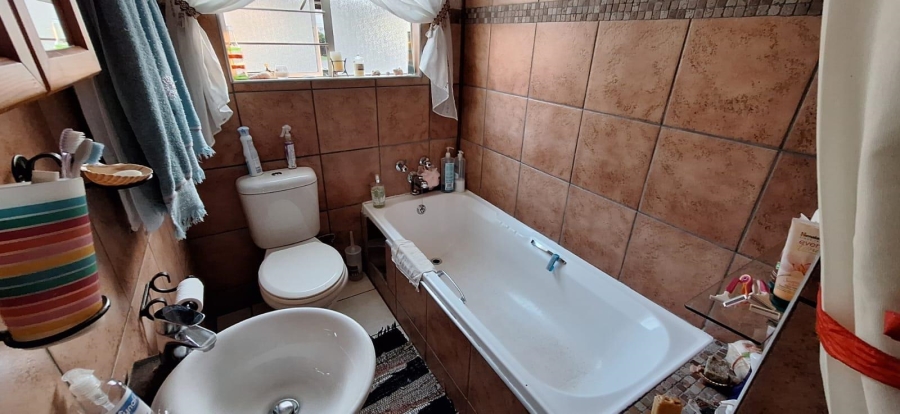 2 Bedroom Property for Sale in Meyersdal Gauteng
