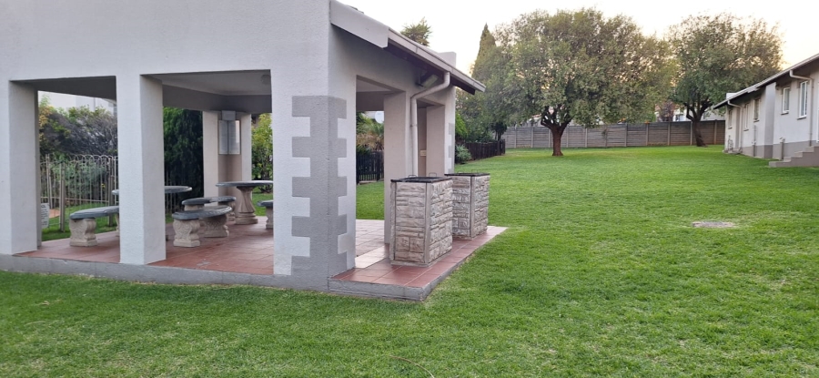 2 Bedroom Property for Sale in Meyersdal Gauteng