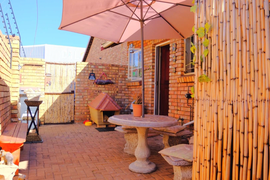 2 Bedroom Property for Sale in Dalpark Gauteng