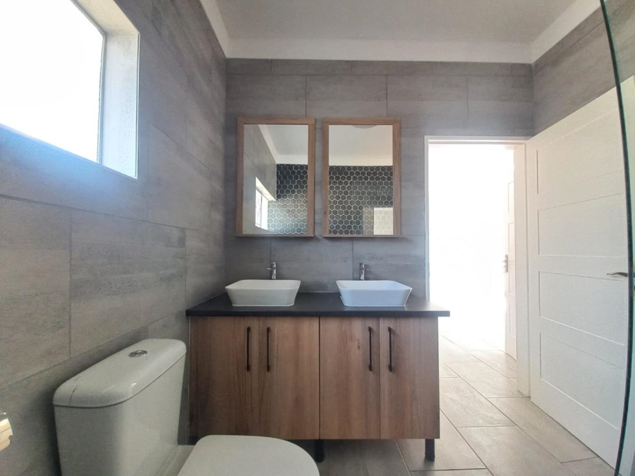 5 Bedroom Property for Sale in Randhart Gauteng
