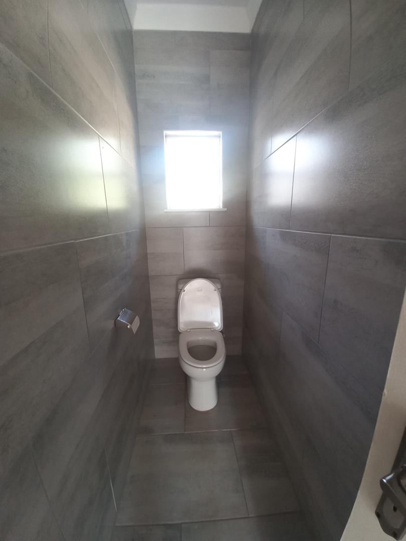 5 Bedroom Property for Sale in Randhart Gauteng
