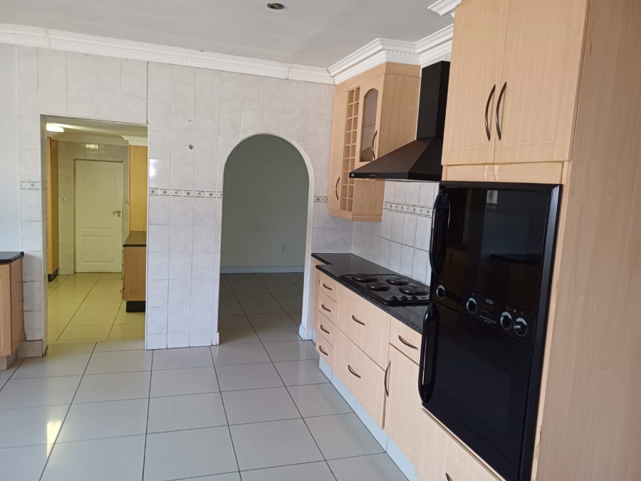 4 Bedroom Property for Sale in Brackenhurst Gauteng
