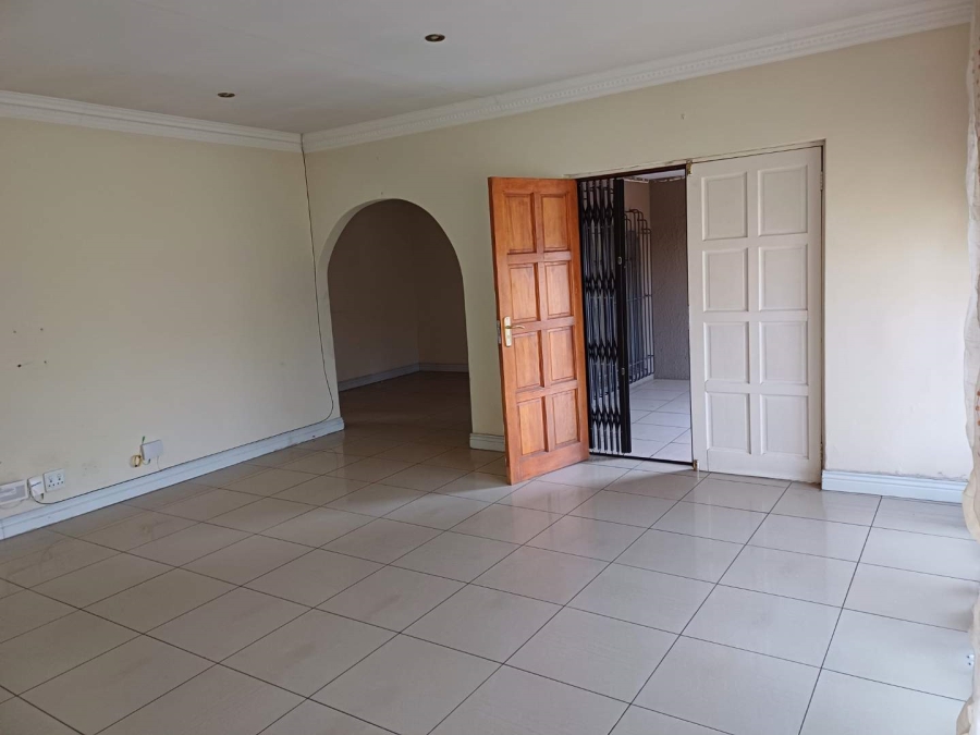 4 Bedroom Property for Sale in Brackenhurst Gauteng