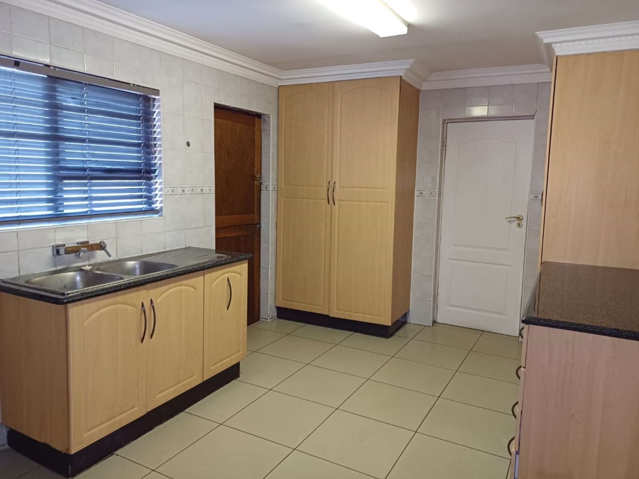4 Bedroom Property for Sale in Brackenhurst Gauteng