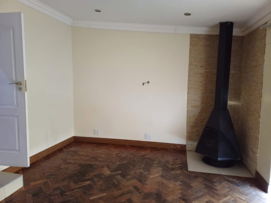 4 Bedroom Property for Sale in Brackenhurst Gauteng