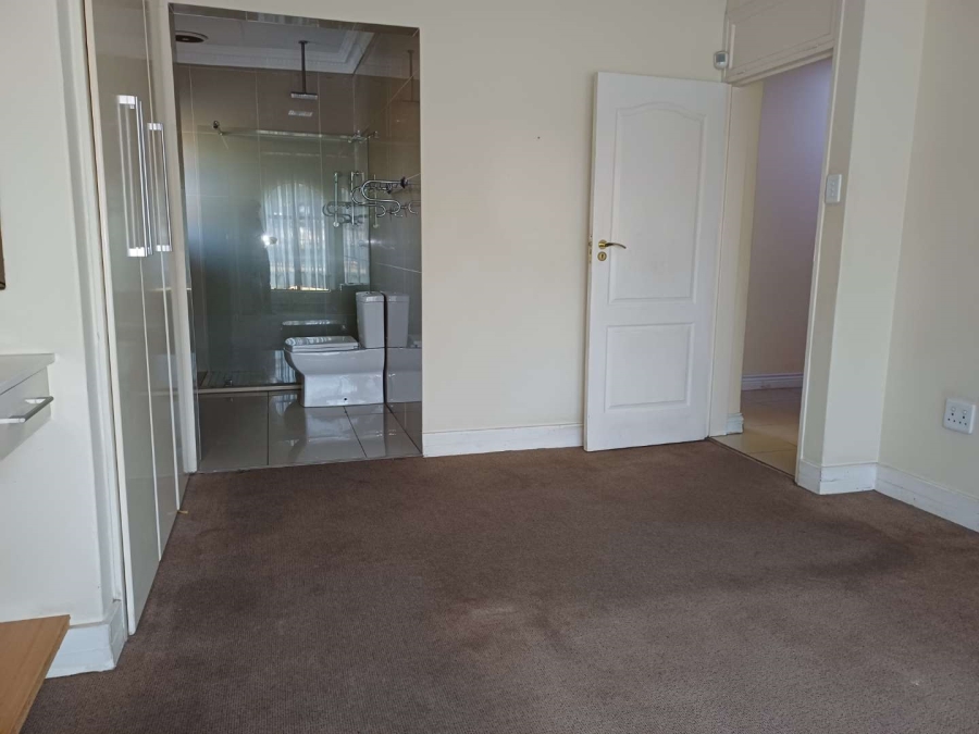 4 Bedroom Property for Sale in Brackenhurst Gauteng