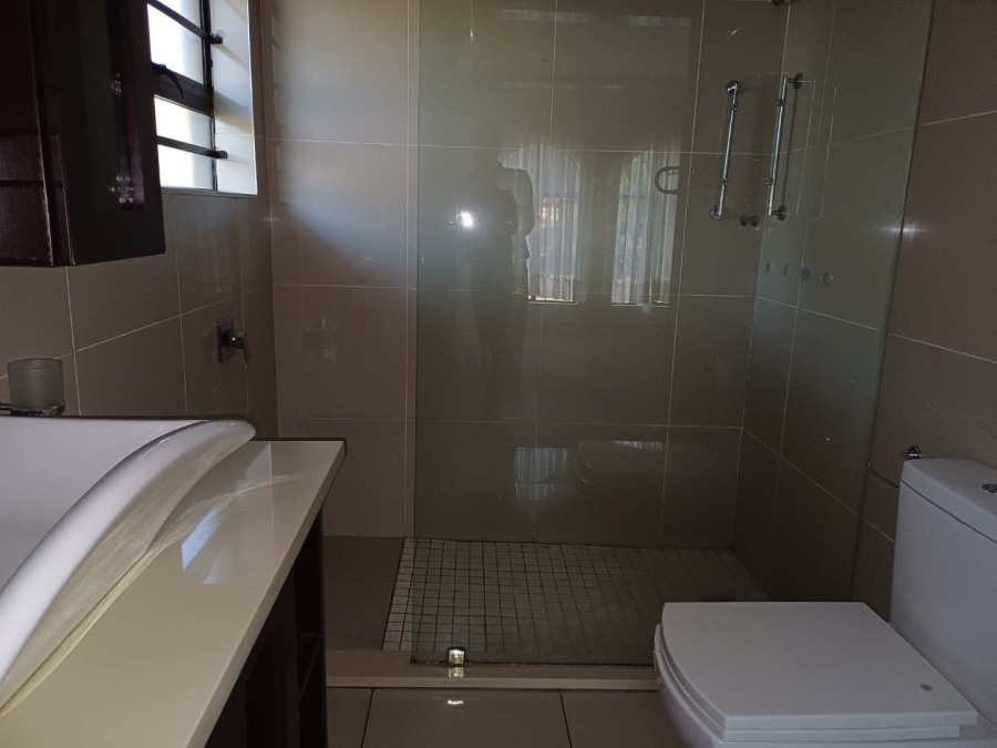 4 Bedroom Property for Sale in Brackenhurst Gauteng