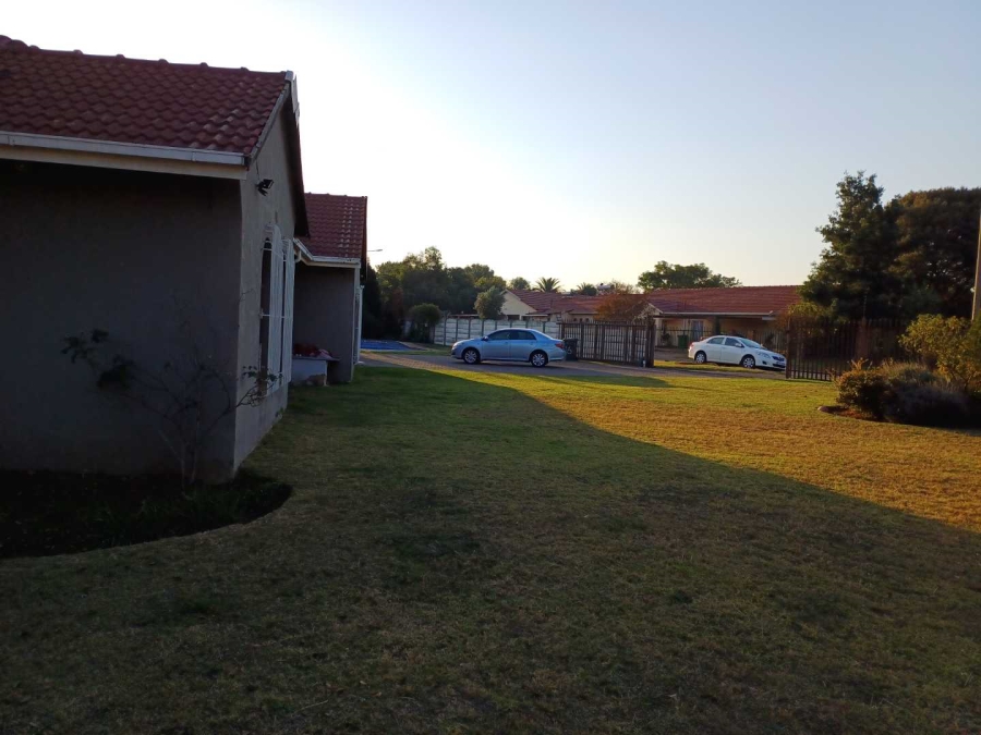 4 Bedroom Property for Sale in Brackenhurst Gauteng