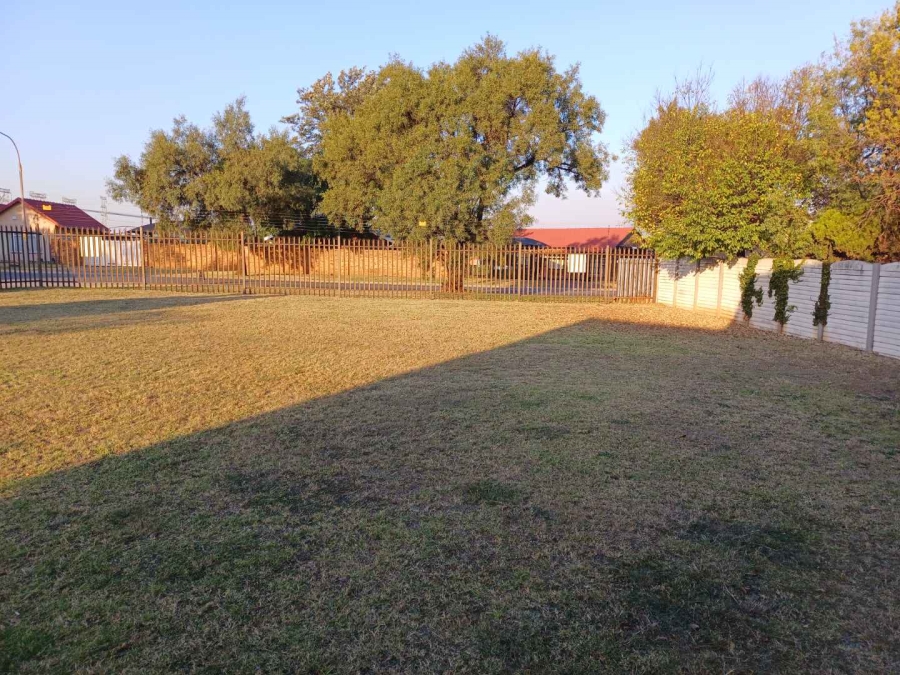 4 Bedroom Property for Sale in Brackenhurst Gauteng