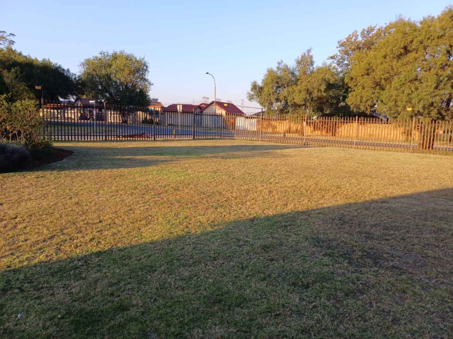 4 Bedroom Property for Sale in Brackenhurst Gauteng