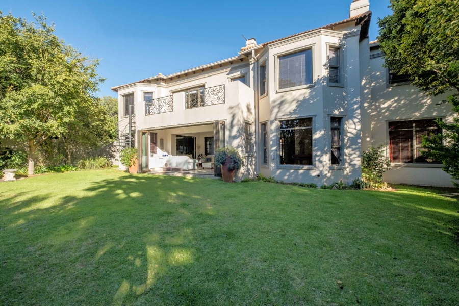 5 Bedroom Property for Sale in Bryanston Gauteng