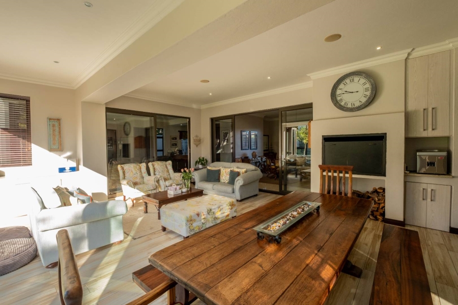 5 Bedroom Property for Sale in Bryanston Gauteng