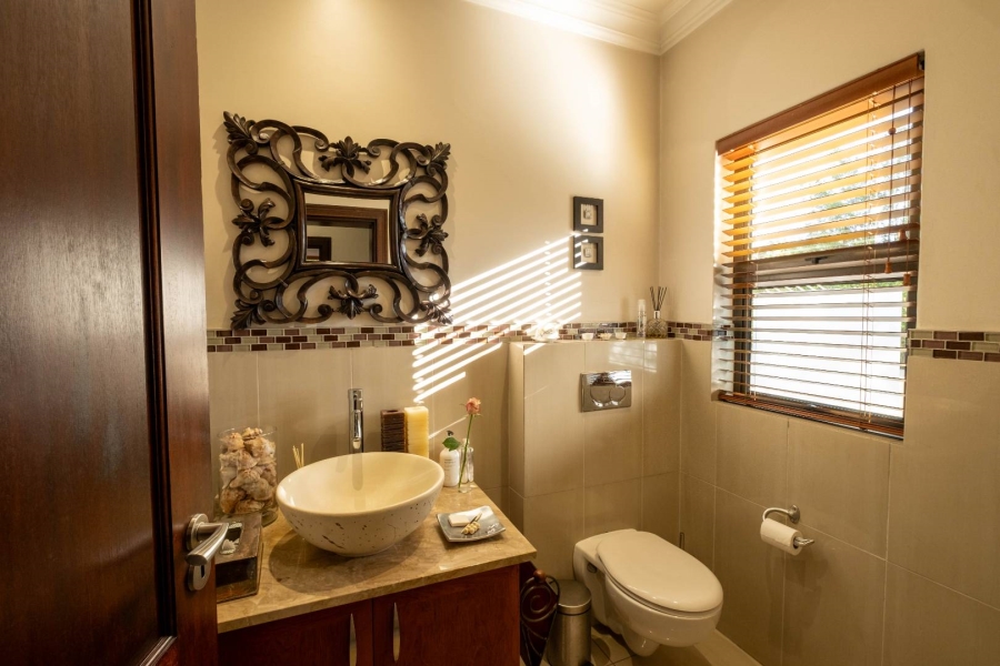 5 Bedroom Property for Sale in Bryanston Gauteng