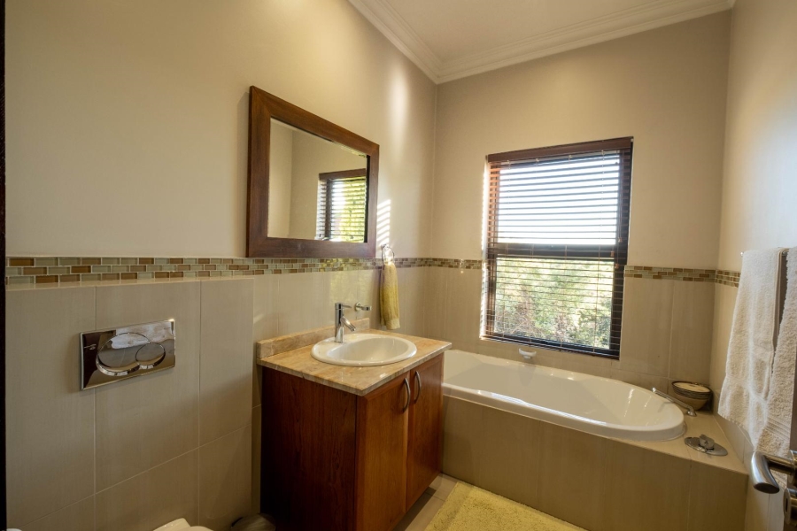 5 Bedroom Property for Sale in Bryanston Gauteng