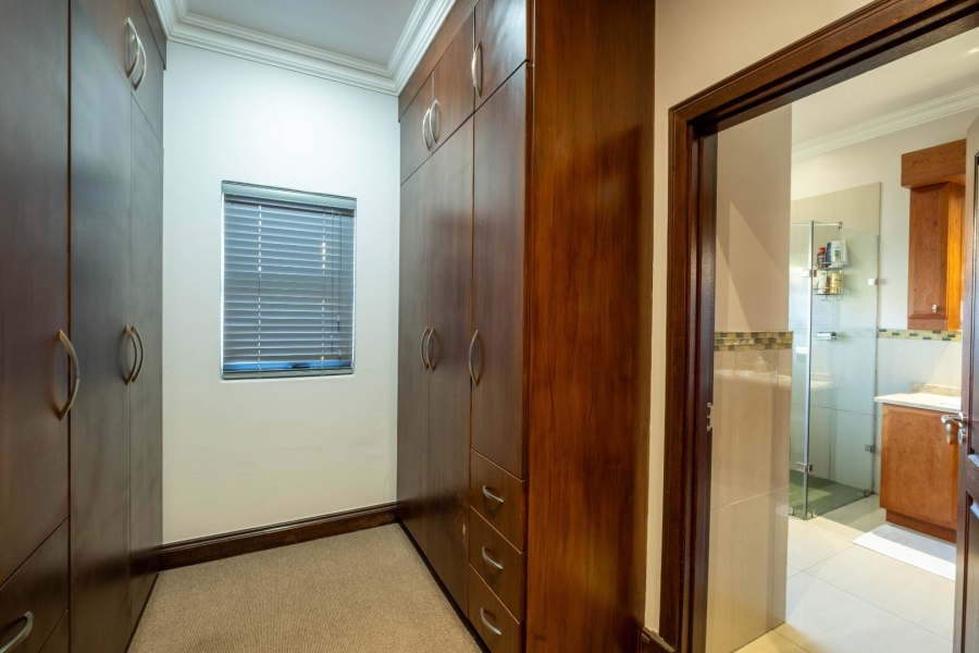 5 Bedroom Property for Sale in Bryanston Gauteng