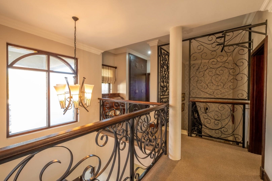 5 Bedroom Property for Sale in Bryanston Gauteng