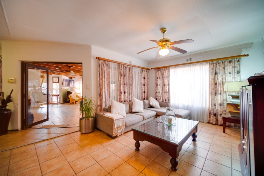 4 Bedroom Property for Sale in Brackenhurst Gauteng