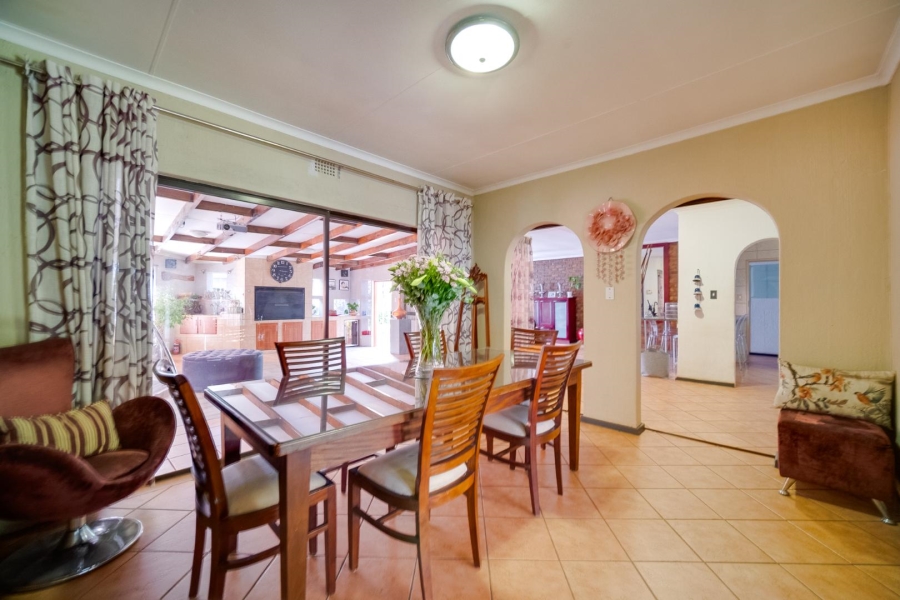 4 Bedroom Property for Sale in Brackenhurst Gauteng