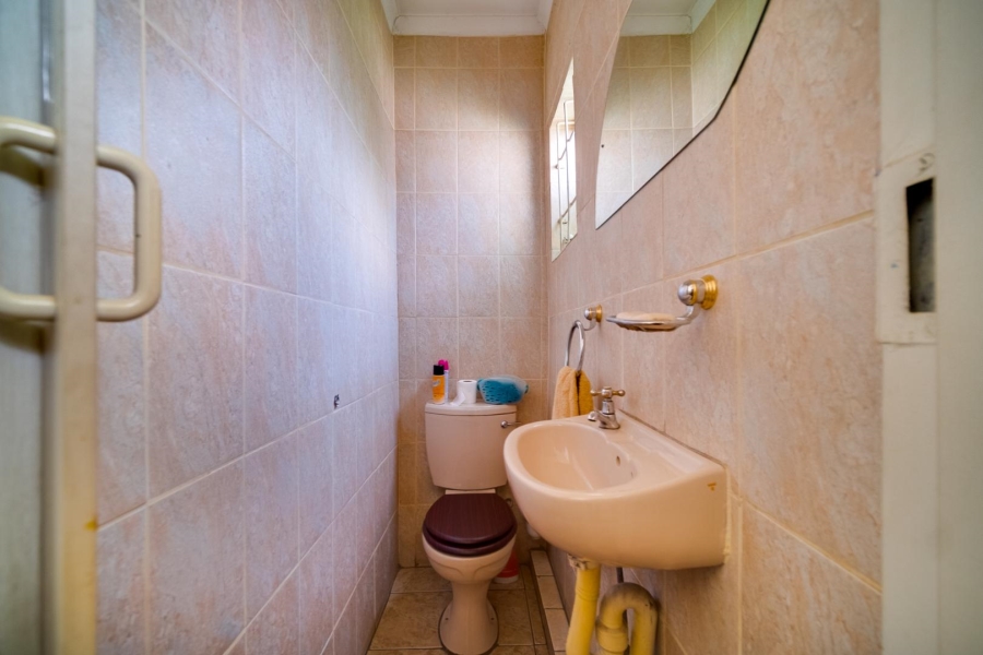 4 Bedroom Property for Sale in Brackenhurst Gauteng