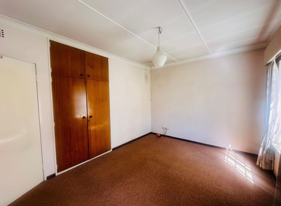 4 Bedroom Property for Sale in Verwoerdpark Gauteng