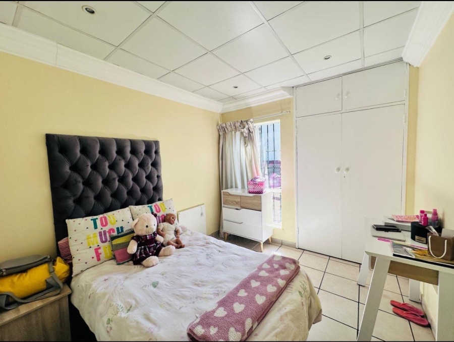 3 Bedroom Property for Sale in Verwoerdpark Gauteng