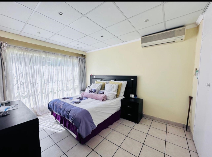 3 Bedroom Property for Sale in Verwoerdpark Gauteng