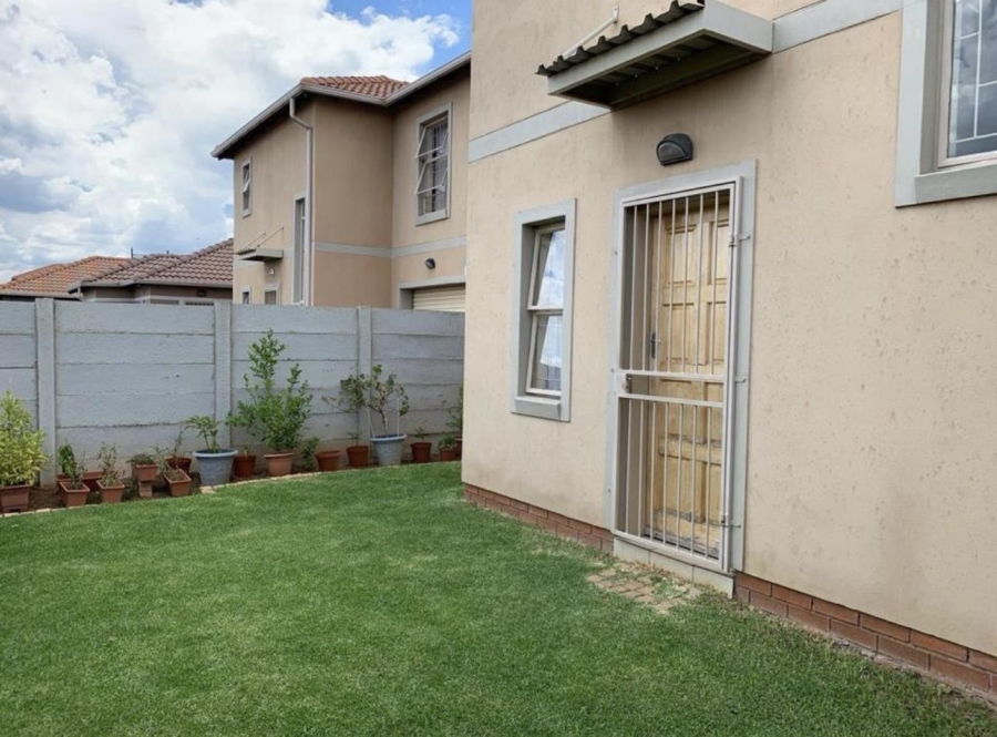 3 Bedroom Property for Sale in Albertsdal Gauteng