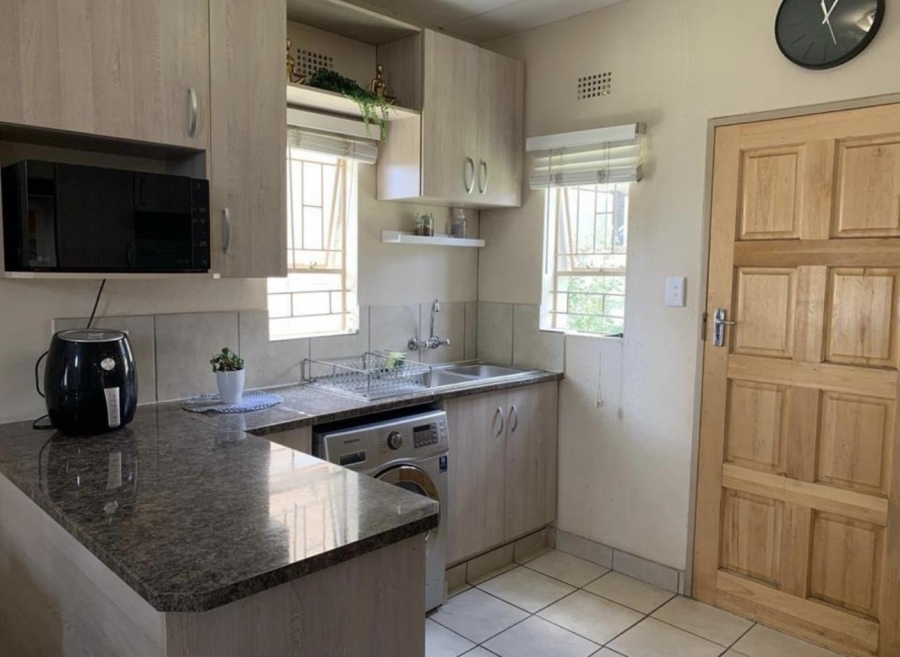 3 Bedroom Property for Sale in Albertsdal Gauteng