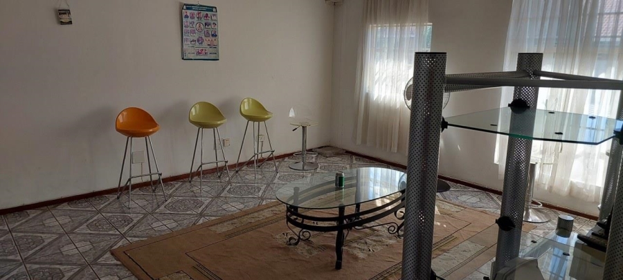 2 Bedroom Property for Sale in Verwoerdpark Gauteng