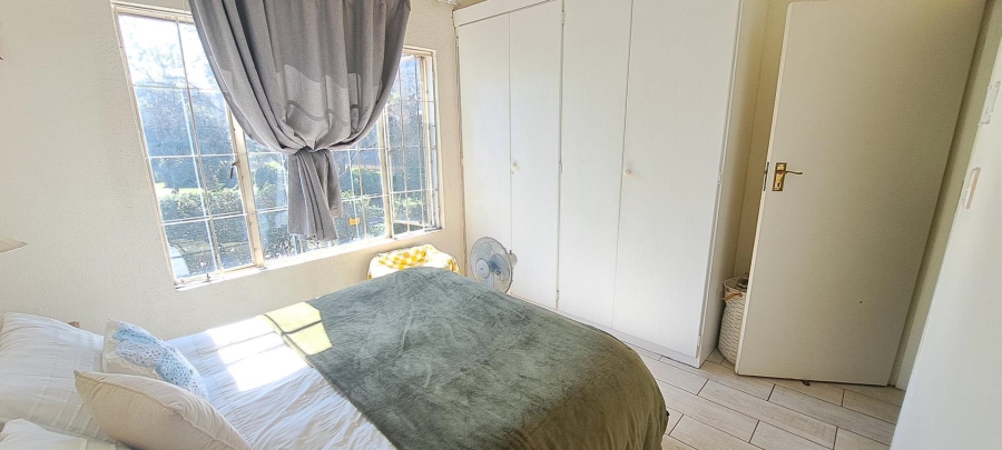 2 Bedroom Property for Sale in Sonneglans Gauteng