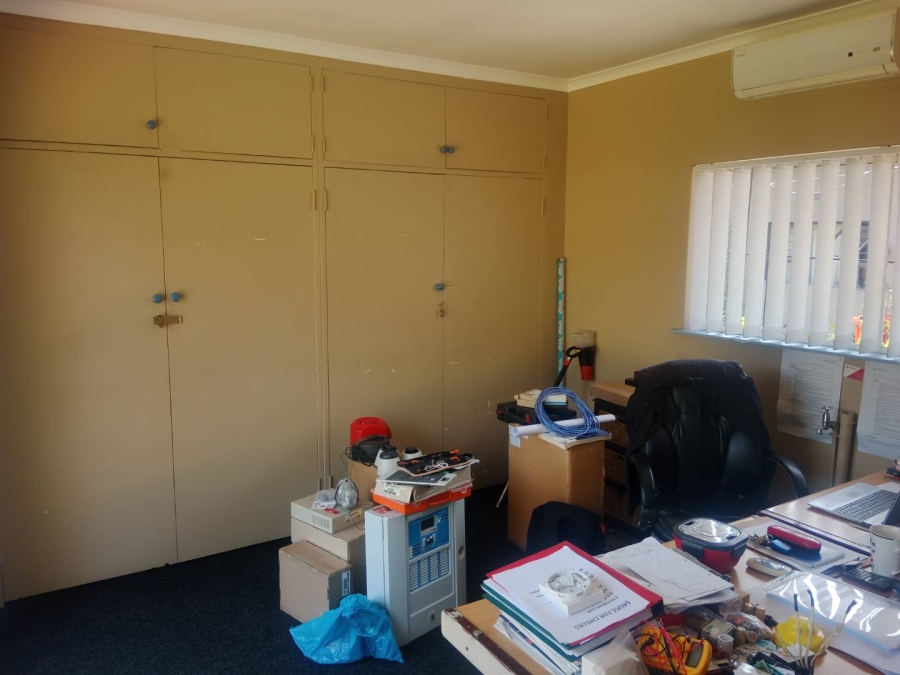 4 Bedroom Property for Sale in Brackenhurst Gauteng