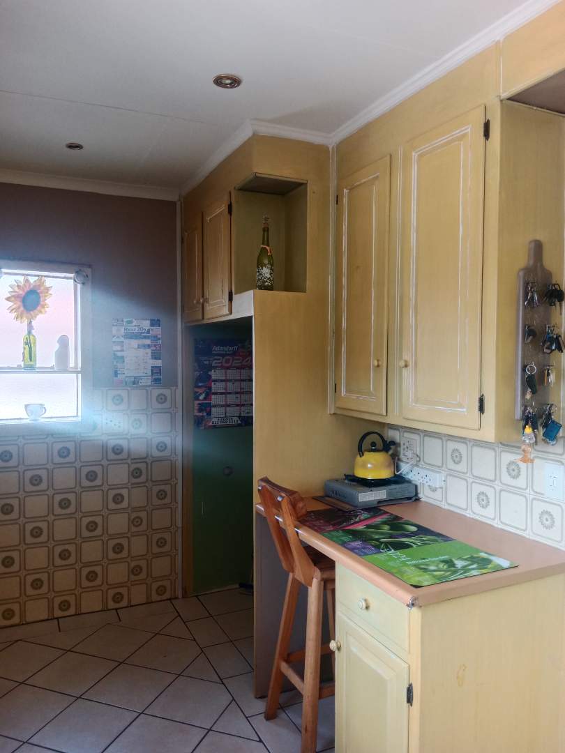 4 Bedroom Property for Sale in Brackenhurst Gauteng