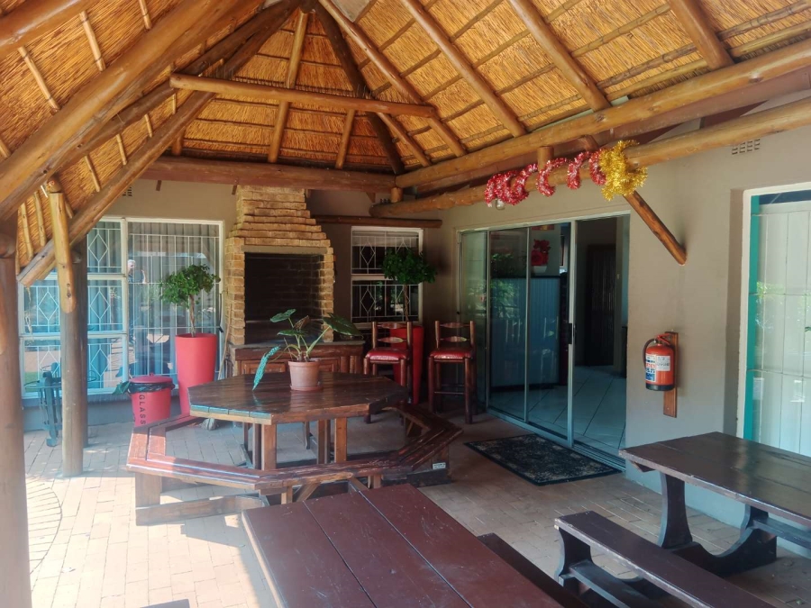 4 Bedroom Property for Sale in Brackenhurst Gauteng