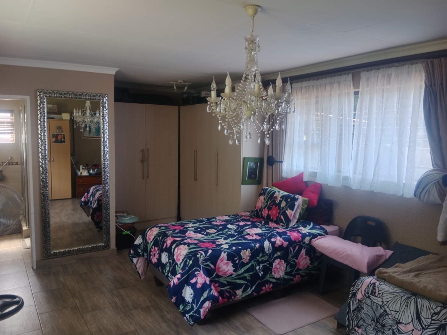 4 Bedroom Property for Sale in Brackenhurst Gauteng