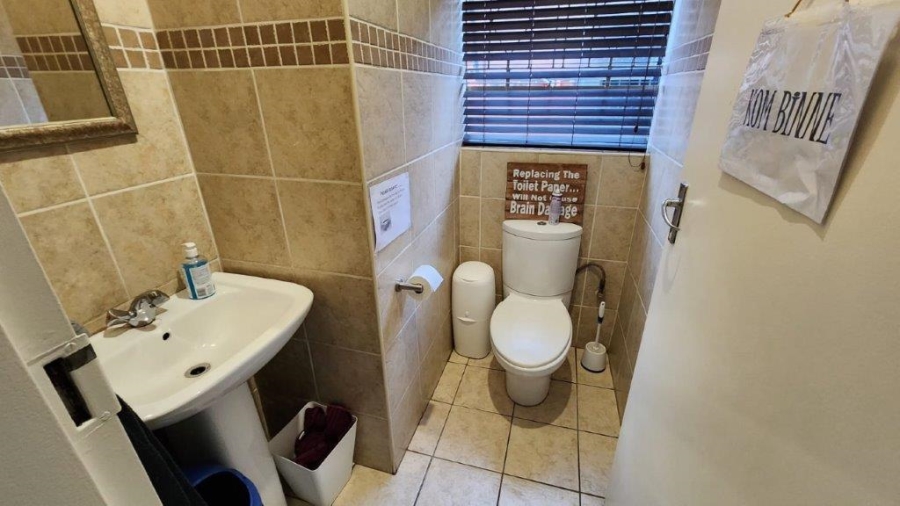 4 Bedroom Property for Sale in Brackenhurst Gauteng