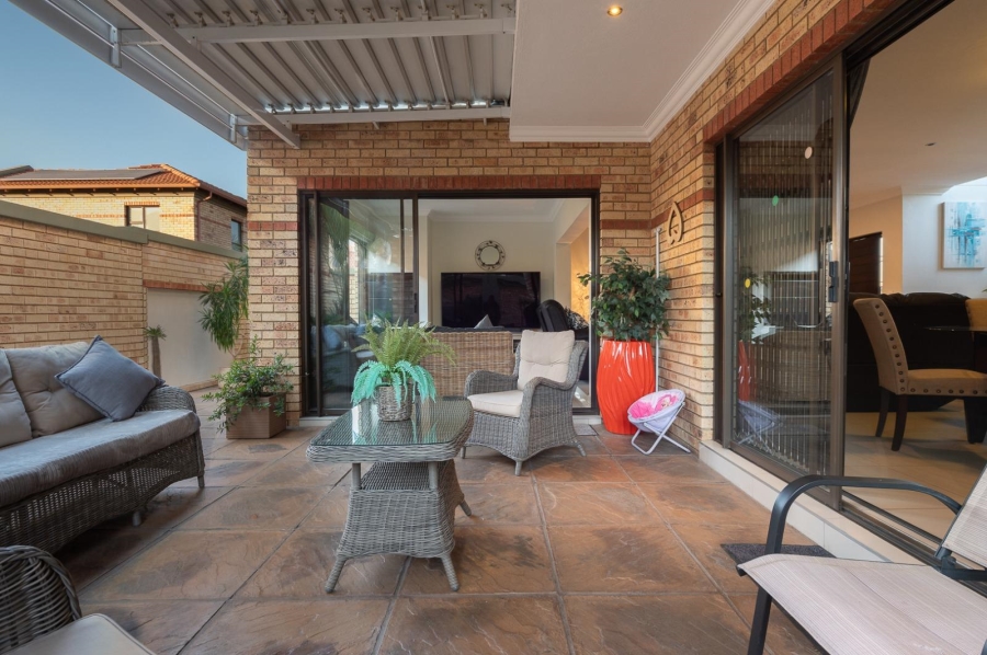 4 Bedroom Property for Sale in Brackenhurst Gauteng