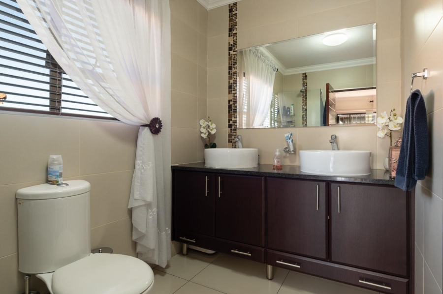 4 Bedroom Property for Sale in Brackenhurst Gauteng