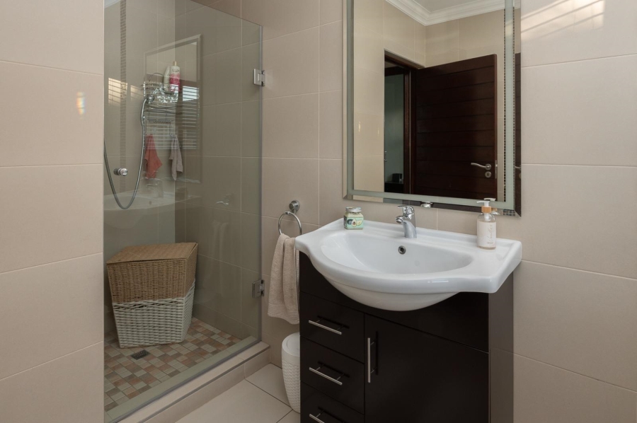 4 Bedroom Property for Sale in Brackenhurst Gauteng