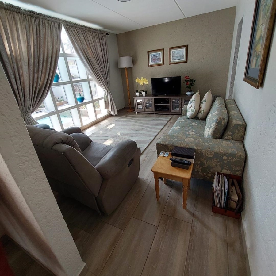 2 Bedroom Property for Sale in Meyersdal Gauteng