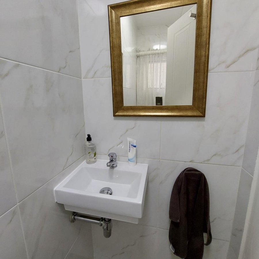 2 Bedroom Property for Sale in Meyersdal Gauteng