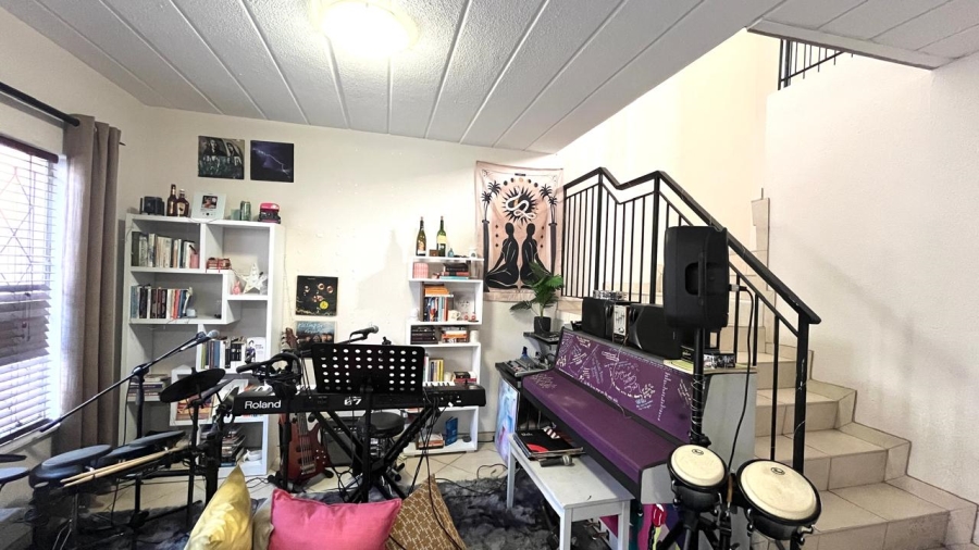 3 Bedroom Property for Sale in Verwoerdpark Gauteng