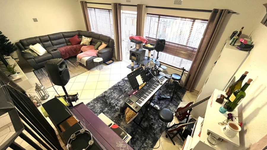 3 Bedroom Property for Sale in Verwoerdpark Gauteng