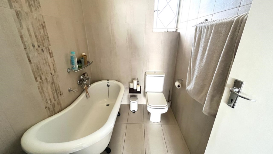 3 Bedroom Property for Sale in Verwoerdpark Gauteng