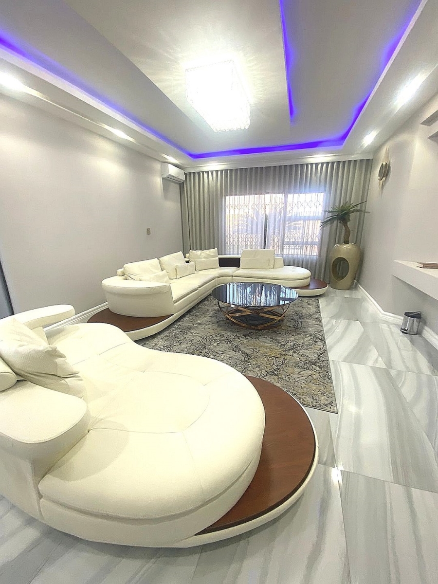 6 Bedroom Property for Sale in Lenasia Ext 7 Gauteng