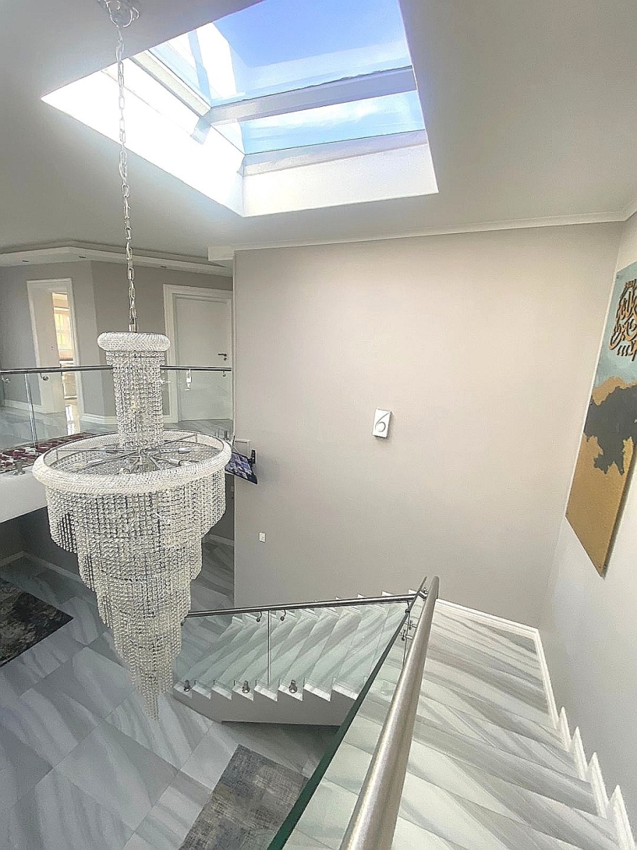 6 Bedroom Property for Sale in Lenasia Ext 7 Gauteng