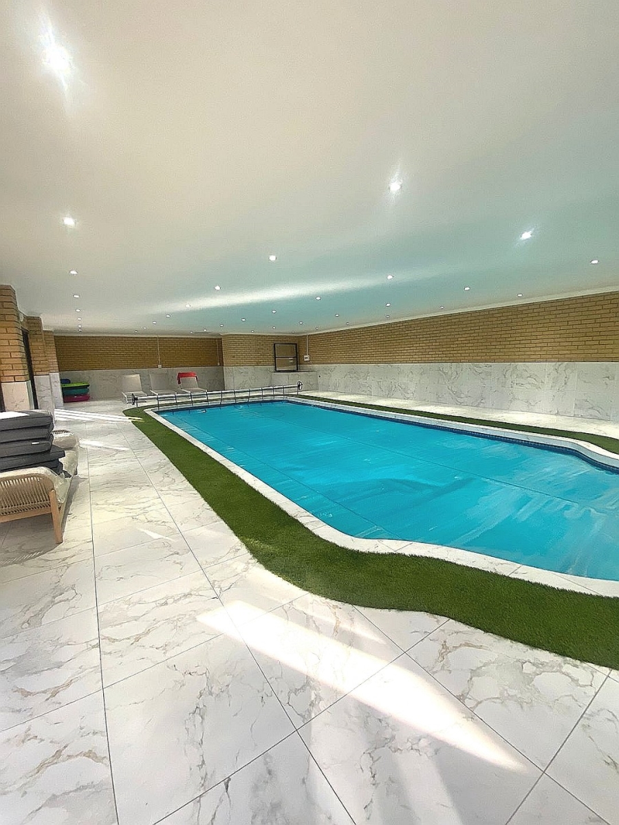 6 Bedroom Property for Sale in Lenasia Ext 7 Gauteng