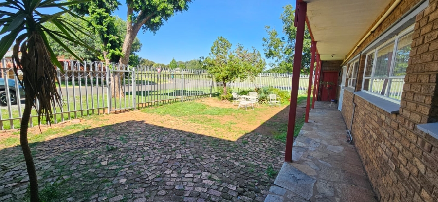 Commercial Property for Sale in Dunnottar Gauteng