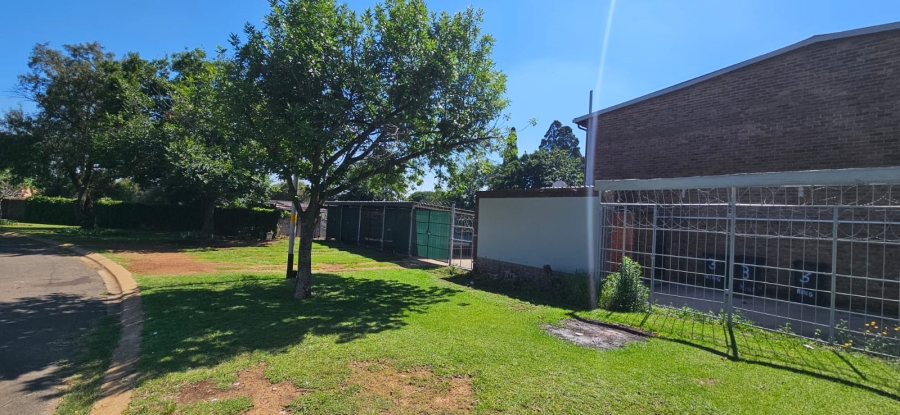 Commercial Property for Sale in Dunnottar Gauteng