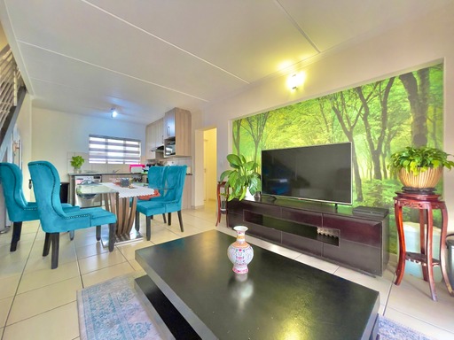 3 Bedroom Property for Sale in Barbeque Downs Gauteng